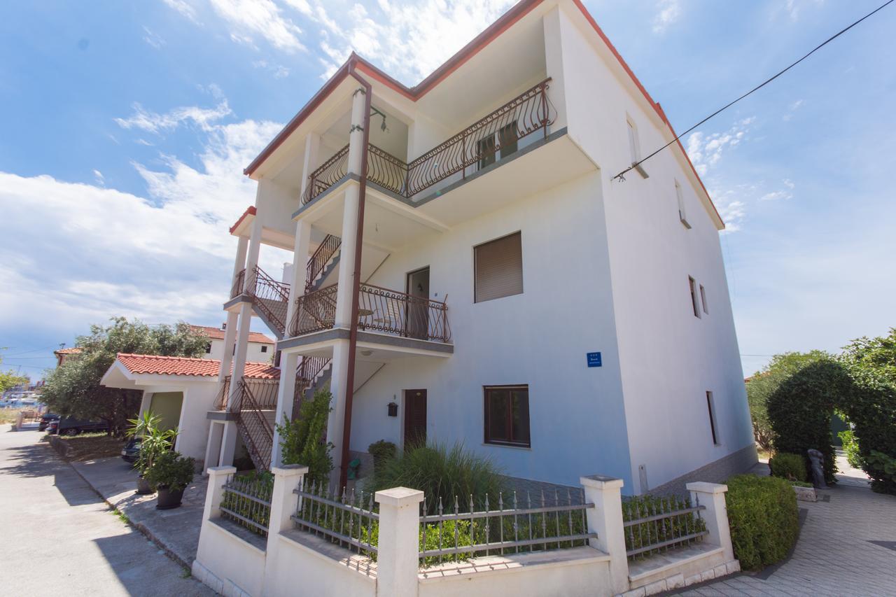 Apartment Lorenzo Трогир Экстерьер фото